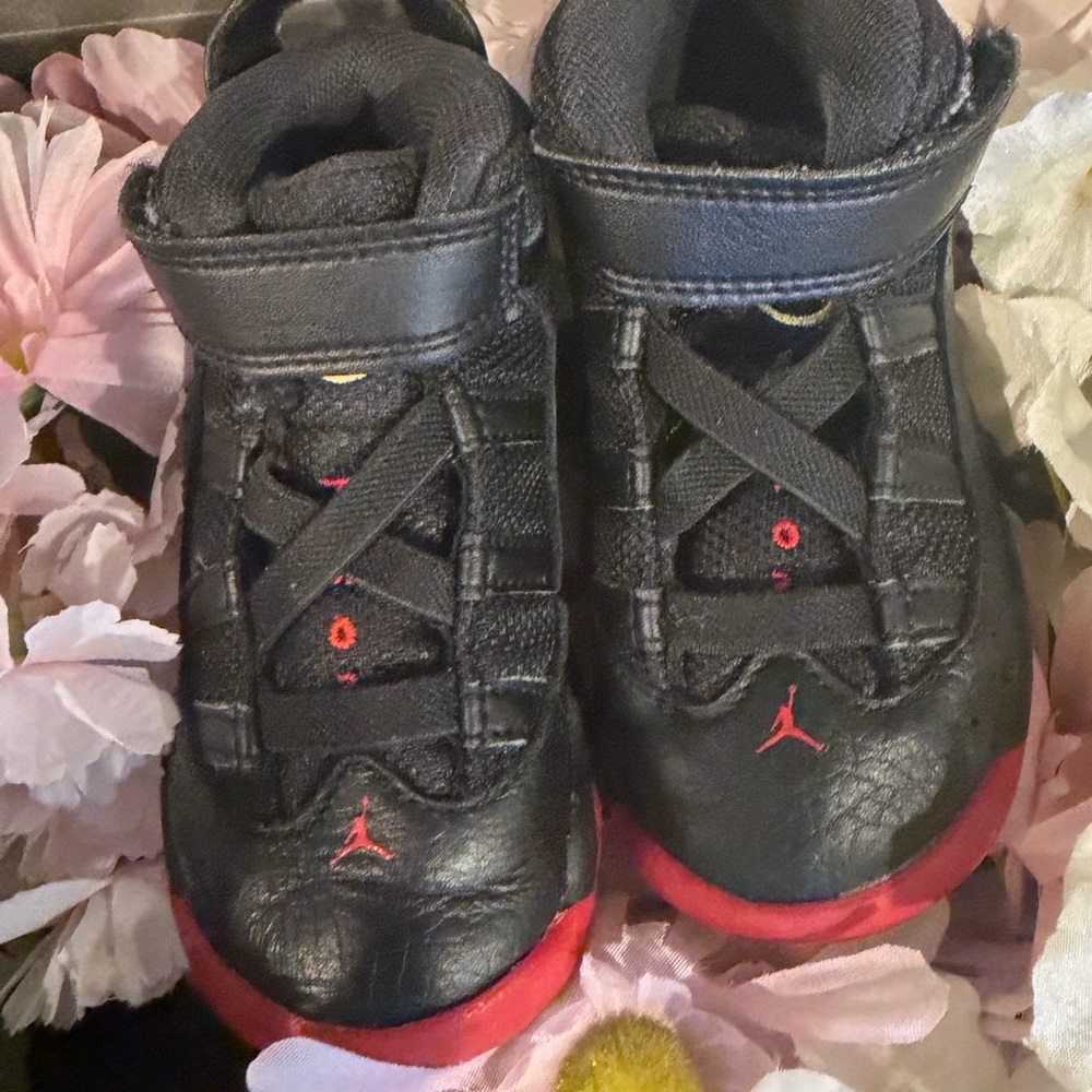 Jordan Kids Black and Red Sneakers